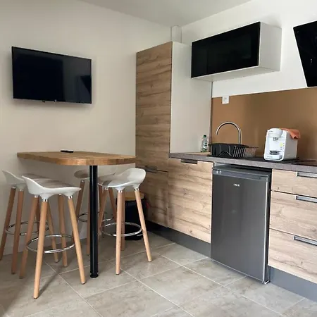 Location Saisonnière 1 * Clermont-lʼHérault